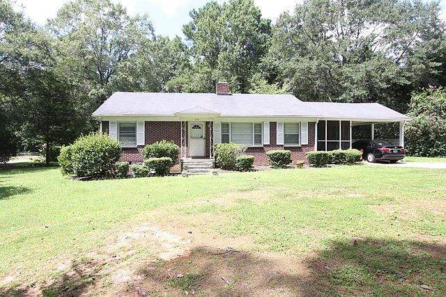 1st image of 209 Woodland Way