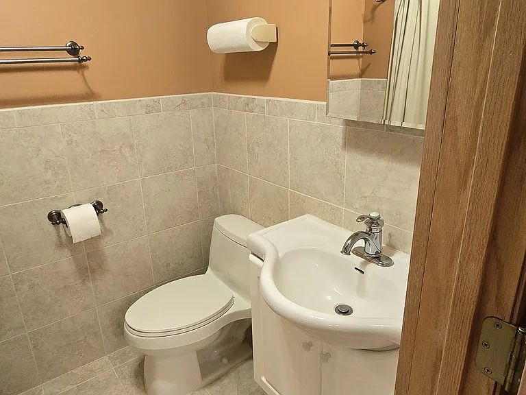 Downstairs full bathroom