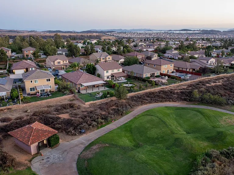 38152 Mulligan Dr — Photo 42