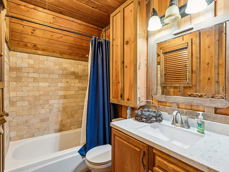 563 Beechnut Dr — Photo 8