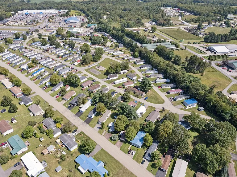 Sunny Acres — Photo 69