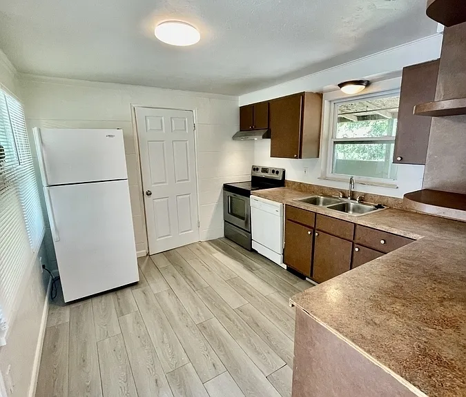 326 Chattanooga Dr — Photo 9
