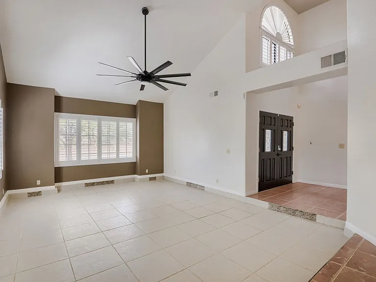 912 Portulaca Ct — Photo 5