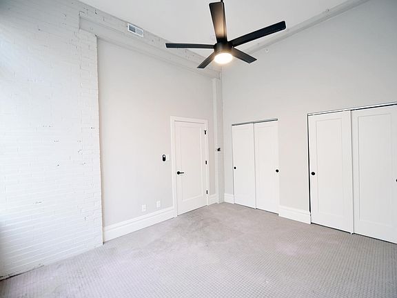 4th image of 3600 Texas Ave #B