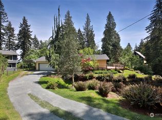 8109 Hawaii Ln, Clinton, WA