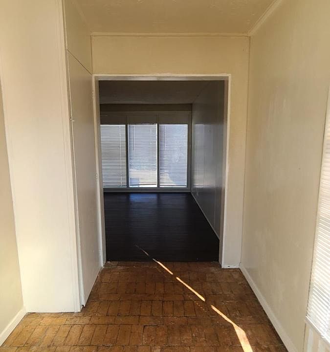 1st image of 1423 Presidio Ave