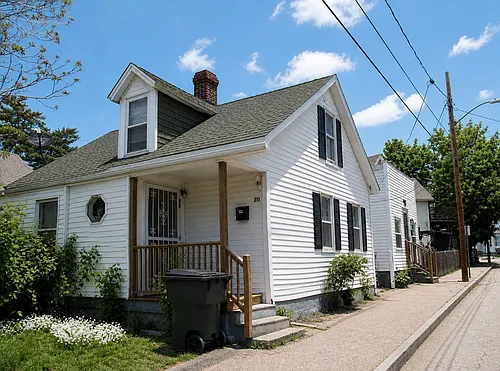 20 Derry St #1 Photo 1