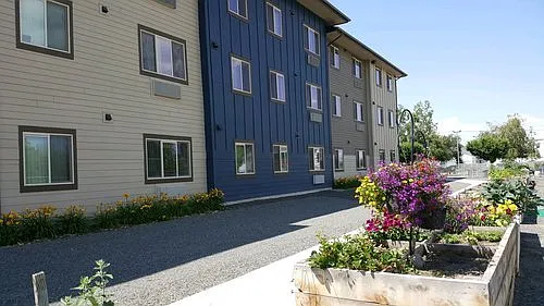 415 Petra Ave #415 — Photo 2