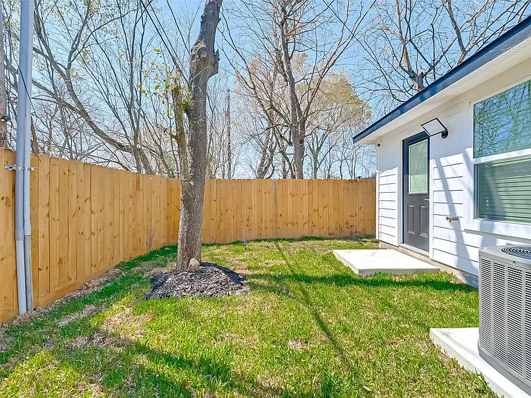 7339 Krueger Rd #A — Photo 44