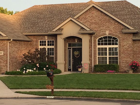 Street view to front door