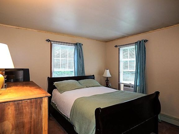 Previous owner bdrm w/bath