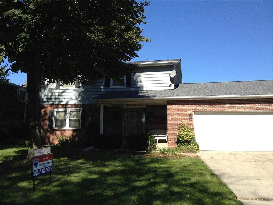 1st image of 3200 W Twickingham Dr