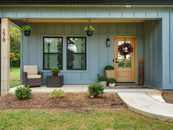 278 Dry Valley Rd, Rossville, GA 30741