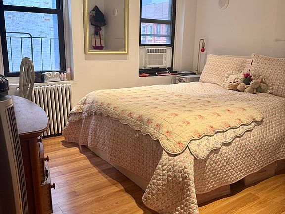 4th image of 344 E 61st St APT 14