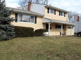 644 New Dover Rd, Colonia, NJ 07067