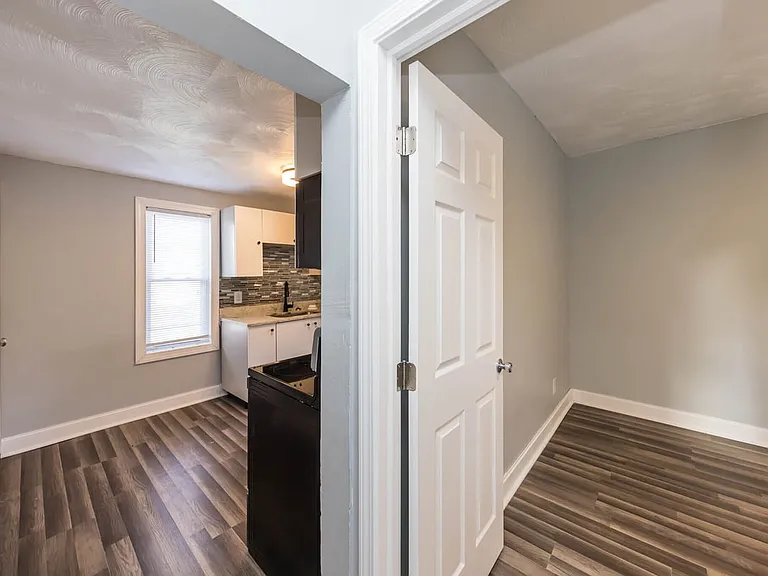 482 E Jenkins Ave — Photo 32
