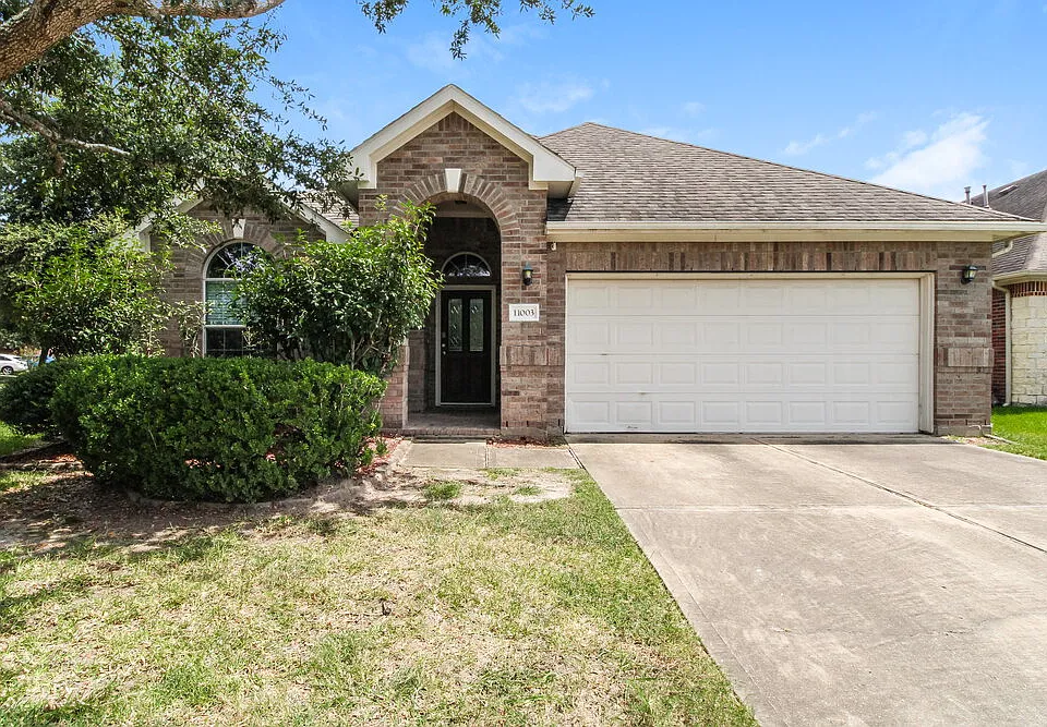 11003 Oasis View Ln
