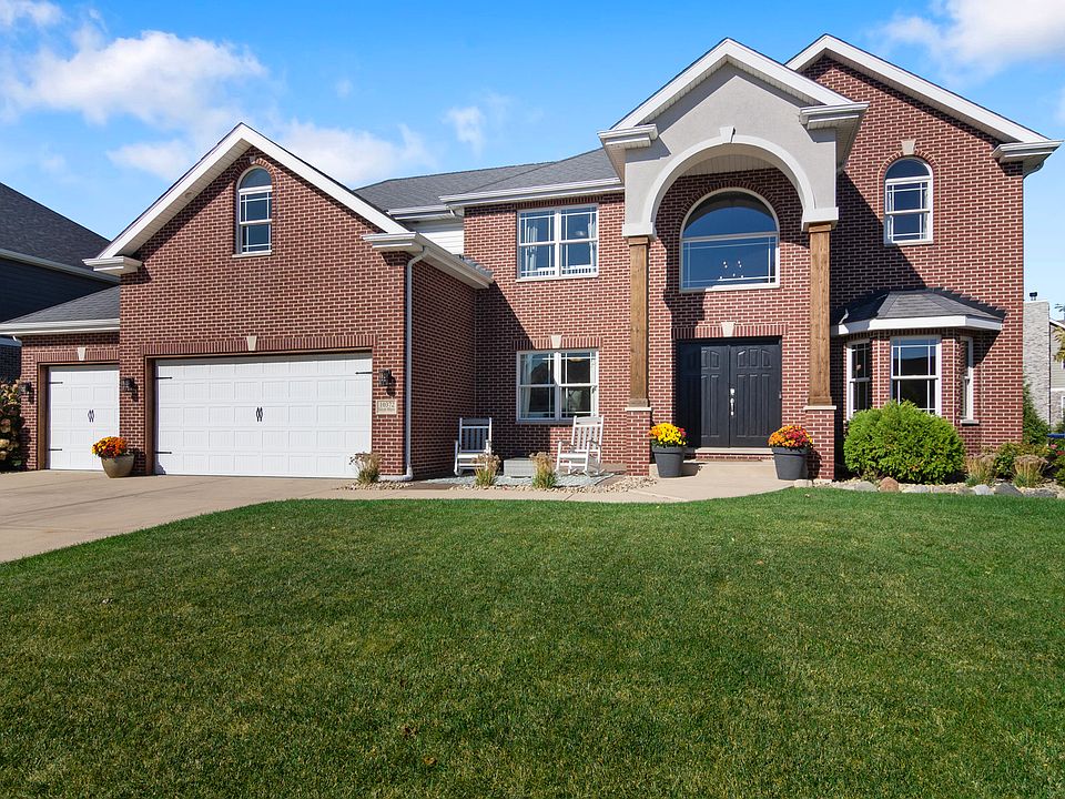 1st image of 10372 Silver Maple Dr