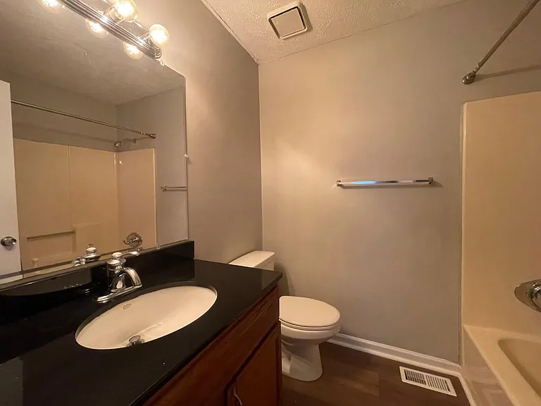 401 Water Oak Way — Photo 15