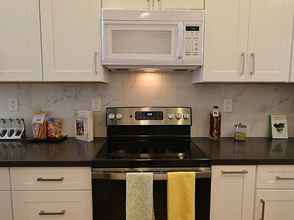 5th image of 2585 Park Blvd APT Z206