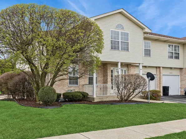 7245 Arbor Ln, Justice, IL 60458