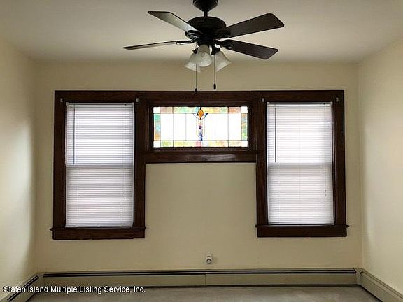 3rd image of 146 Harvest Ave