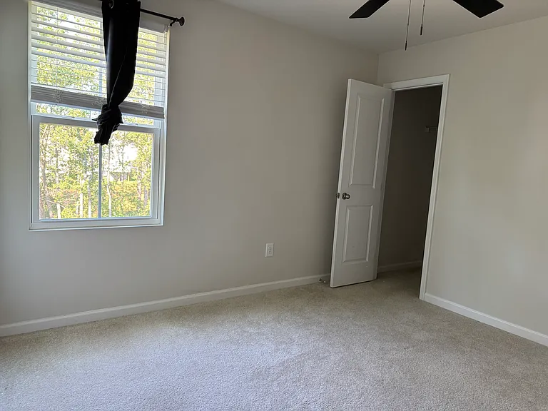 201 Thicket Dr — Photo 12