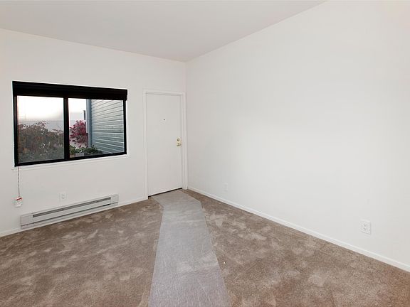 4th image of 1770 Ofarrell St APT 13