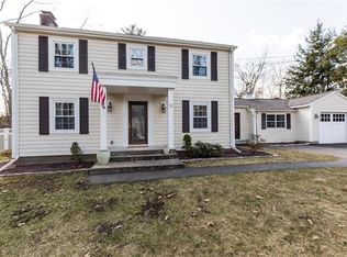 15 Maplecrest Dr, Smithfield, RI 02828