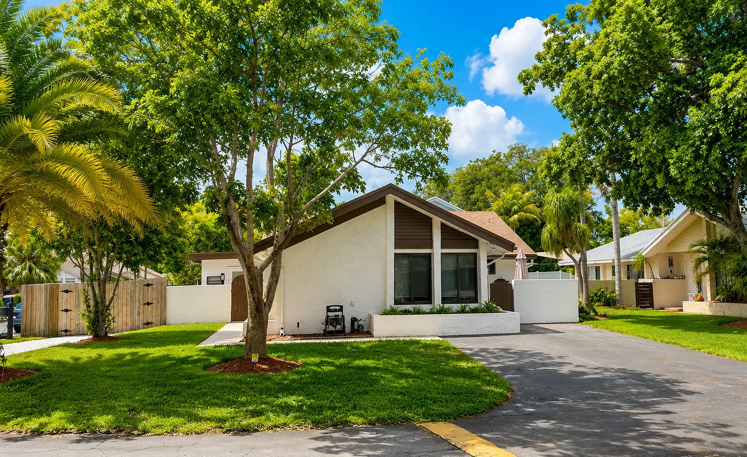 4 bed, 1613 sqft, $4,500 — Photo 1