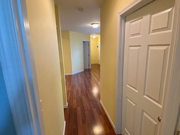 4th image of 10734 Lake City Way NE Ste A