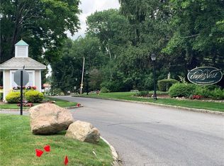 16 Eagle Run UNIT A, East Greenwich, RI 02818