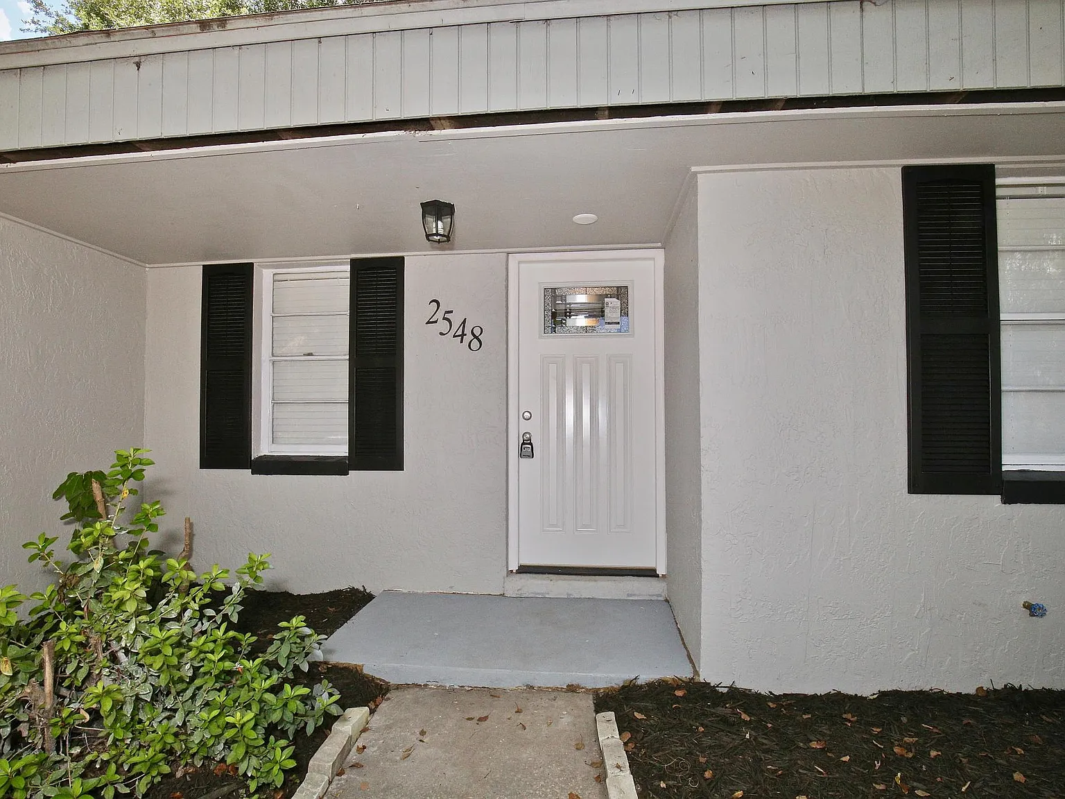 2548 Clairmont Ave — Photo 2