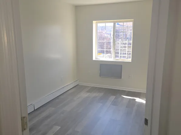 404 East 54th Street image 1 of 10