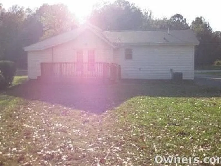 1100 Carys Chapel Rd — Photo 10