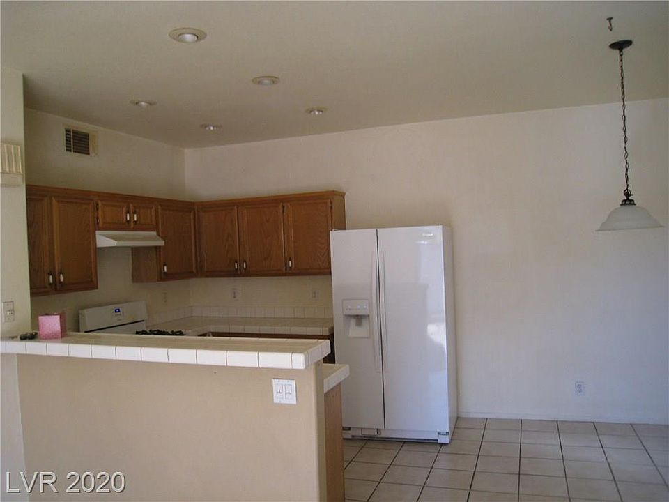 2nd image of 2201 Ramsgate Dr APT 417