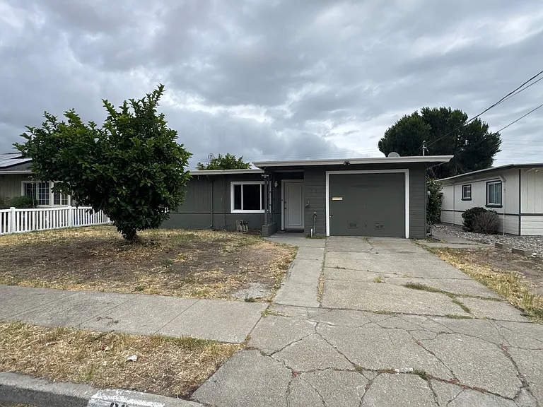 22 Wightman Ct — Photo 1
