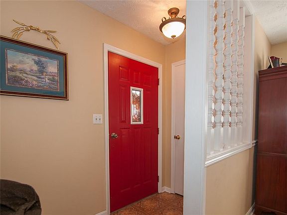 4th image of 1109 S Miller St