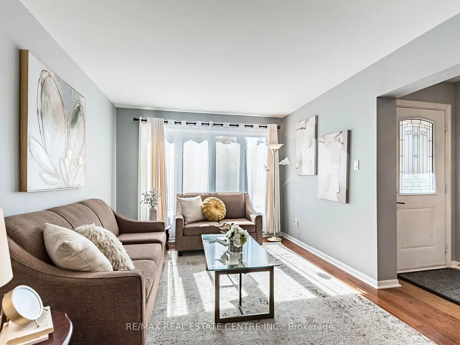 4 bed, $4,100 — Photo 2