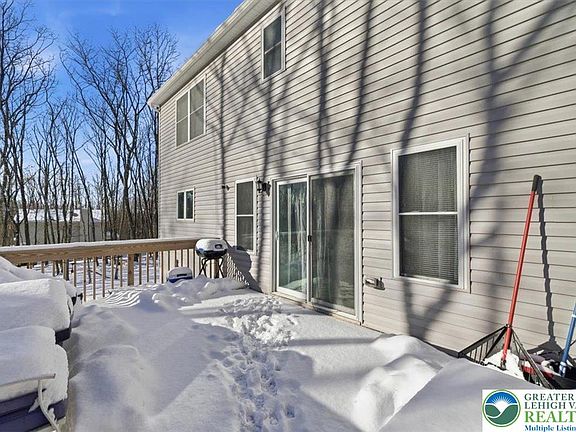 5th image of 232 Shenandoah Trl