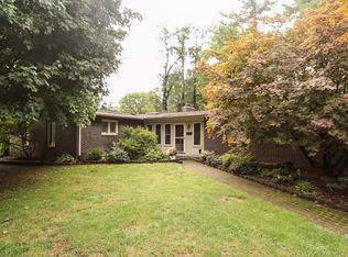 203 N Fairview Dr, Greenwood, IN 46142