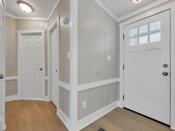 4th image of 2748 Taylors Rd
