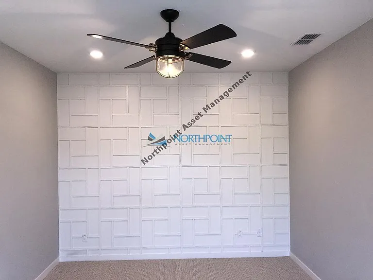 5013 Wuthering Ave — Photo 22
