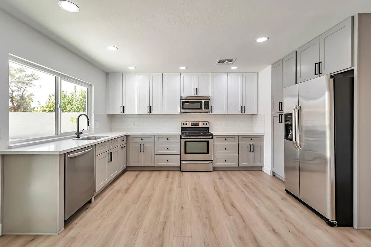 3 bed, 1238 sqft, $2,700 — Photo 1