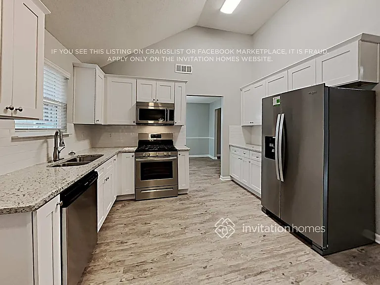 3913 Arabian Way — Photo 9