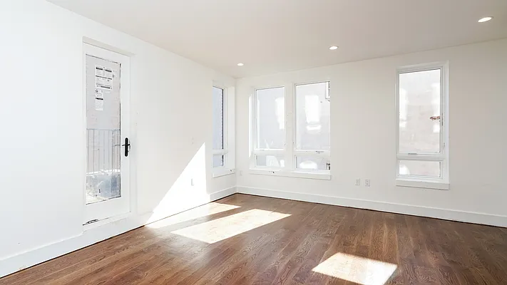 Rented by Nooklyn NYC LLC | media 61