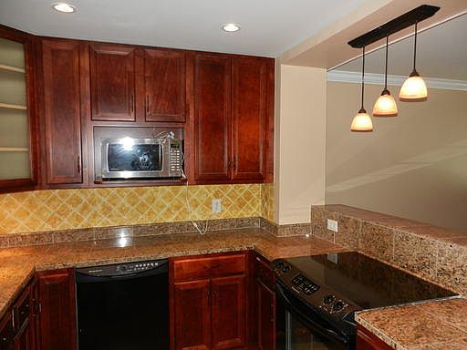 5th image of 816 Vestavia Villa Ct #1