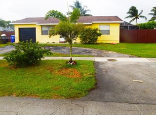 7301 SW 8th St, North Lauderdale, FL 33068