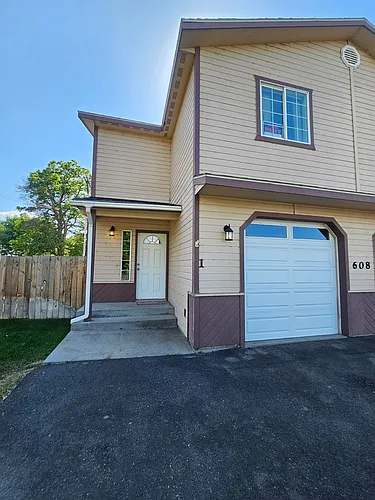 608 S Division St Photo 1