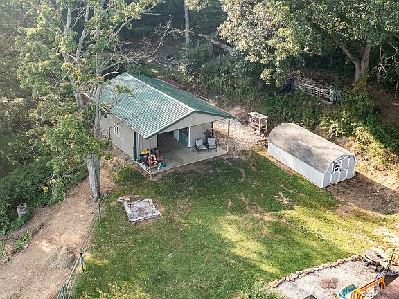 4th image of 1323 Brussel Rd NE
